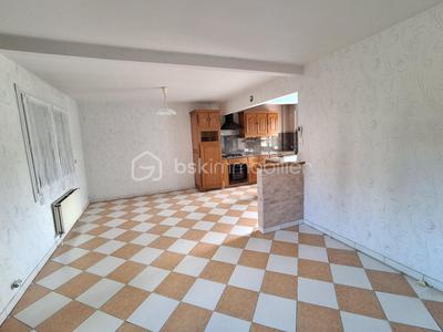 Maison jumelée - 113 m² - 5 pièces