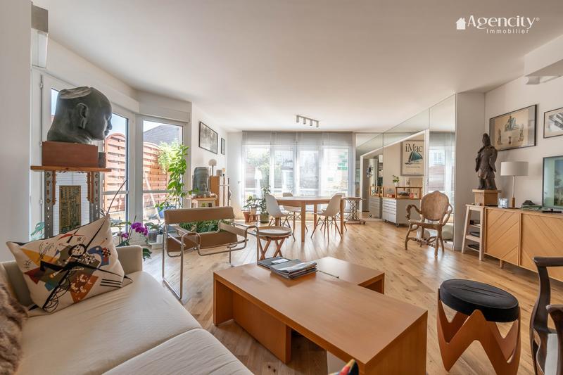 Maison traditionnelle - 153 m² - 6 pièces