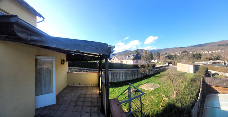 Maison - 95 m² - 5 pièces