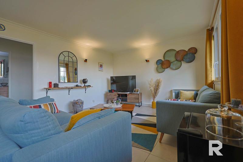 Appartement - 104 m² - 5 pièces