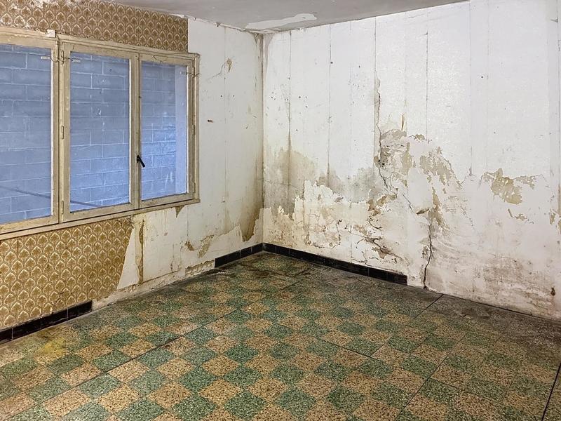 Local commercial - 161 m² - 5 pièces