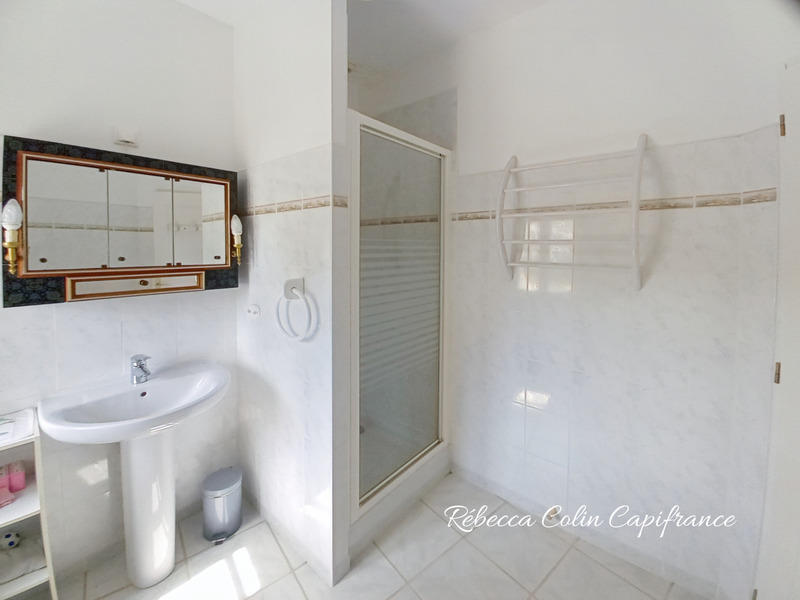 Maison - 200 m² - 7 pièces