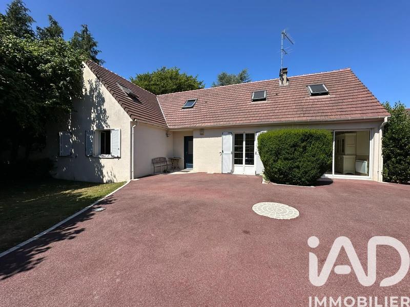 Maison - 184 m² - 9 pièces