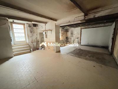 Local commercial - 90 m² - 4 pièces