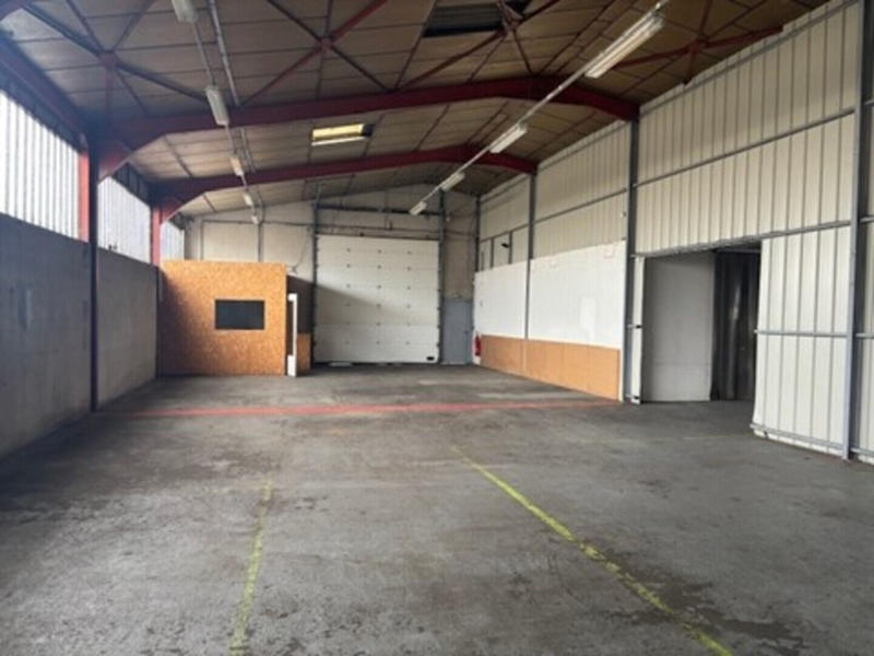 Local d'activité / Entrepôt - 1 026 m²