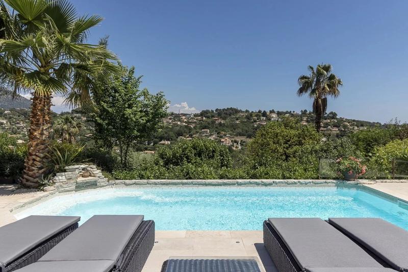 Villa - 300 m² - 7 pièces