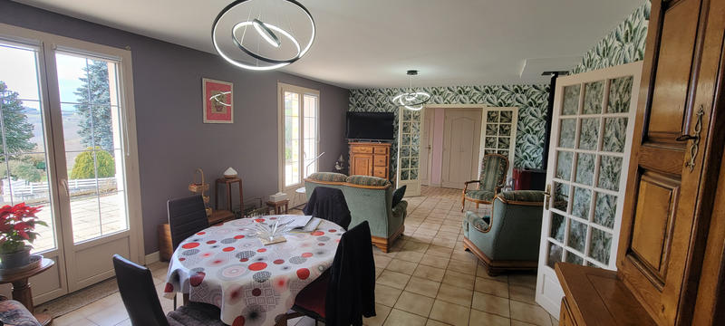 Maison - 145 m² - 8 pièces
