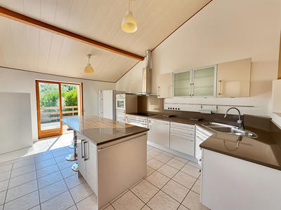 Maison - 269 m² - 9 pièces