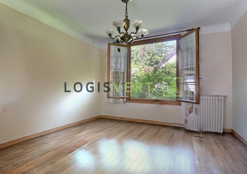 Maison - 268 m² - 6 pièces