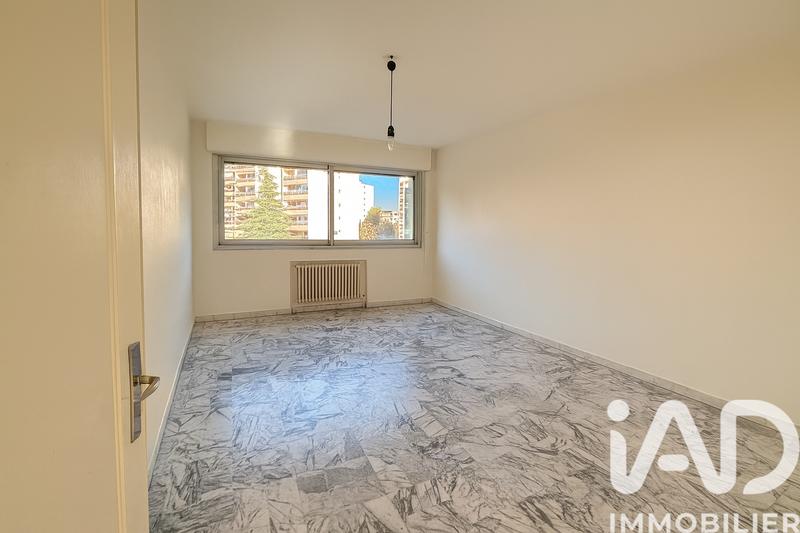 Appartement - 144 m² - 4 pièces