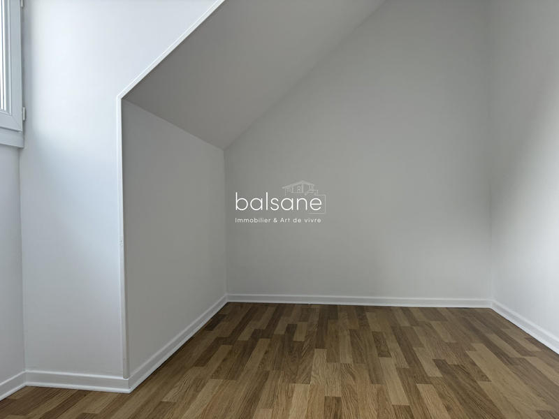 Maison - 96 m² - 6 pièces