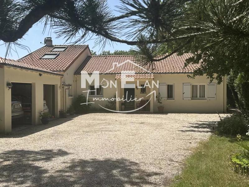 Maison - 194 m² - 7 pièces