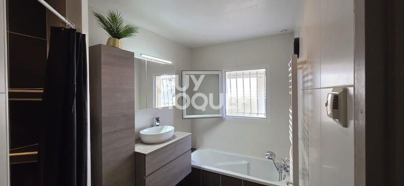 Maison - 187 m² - 5 pièces