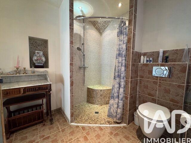 Maison - 269 m² - 13 pièces