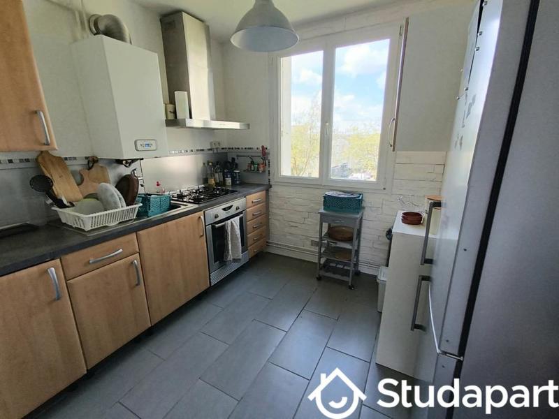 Chambre - 11 m² - 1 pièce