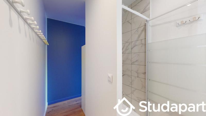 Chambre - 11 m² - 1 pièce