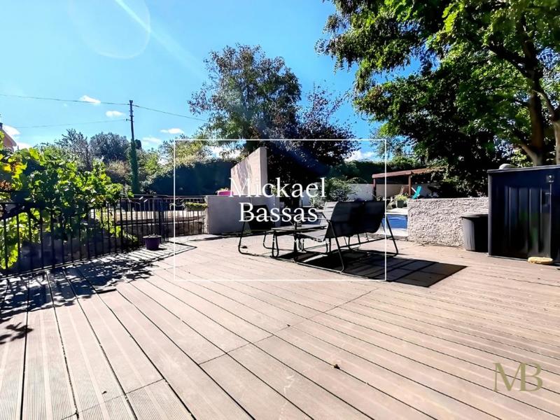 Maison - 102 m² - 4 pièces