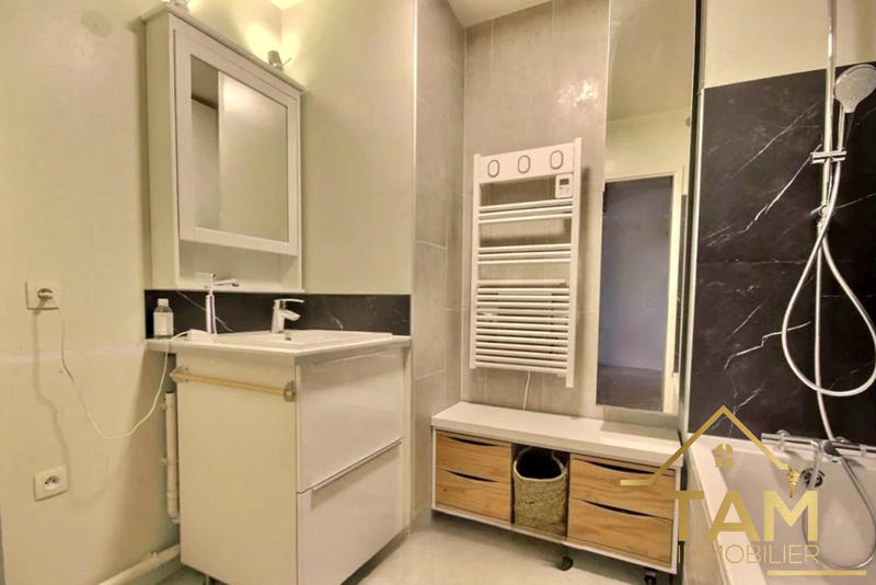 Appartement - 76 m² - 4 pièces