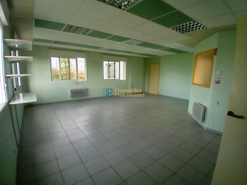 Bureau - 216 m² - 11 pièces