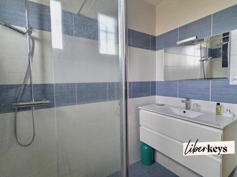 Maison - 93 m² - 5 pièces