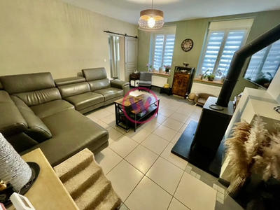 Maison - 167 m² - 8 pièces