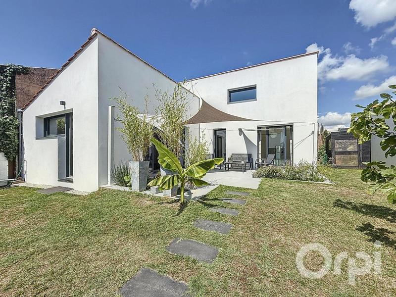 Maison - 85 m² - 4 pièces