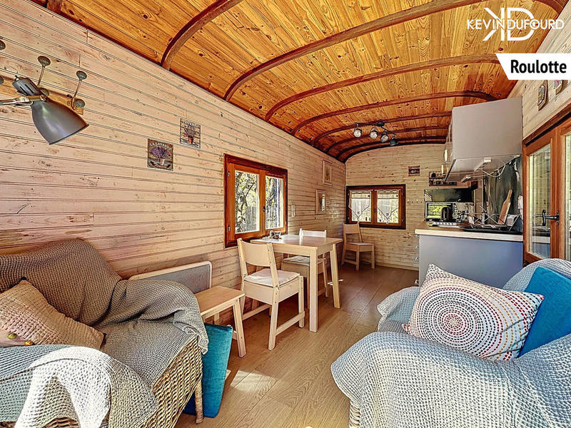 Maison - 488 m² - 19 pièces