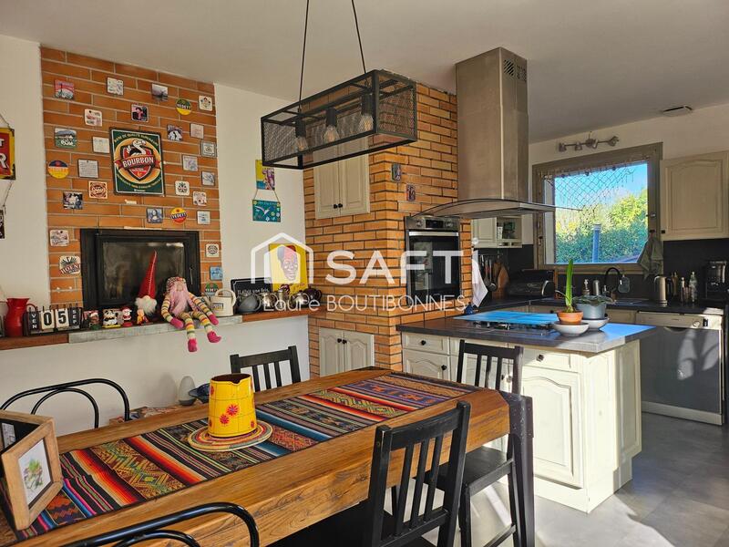 Maison - 263 m² - 7 pièces