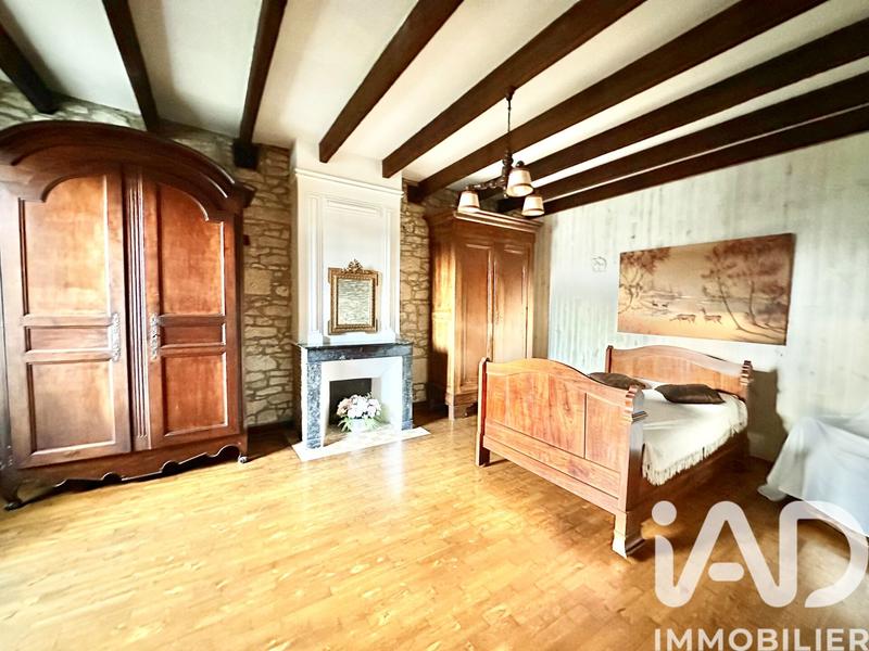 Maison - 271 m² - 10 pièces