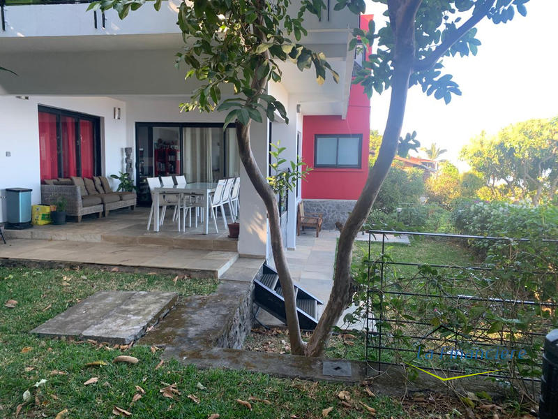 Maison - 206 m² - 7 pièces