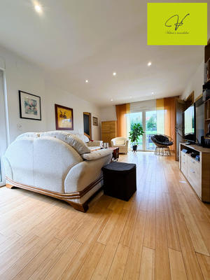 Maison - 200 m² - 5 pièces