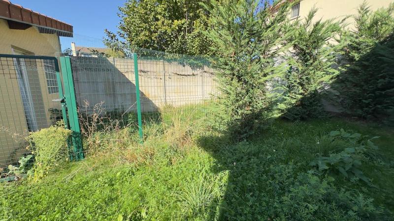 Maison - 221 m² - 16 pièces