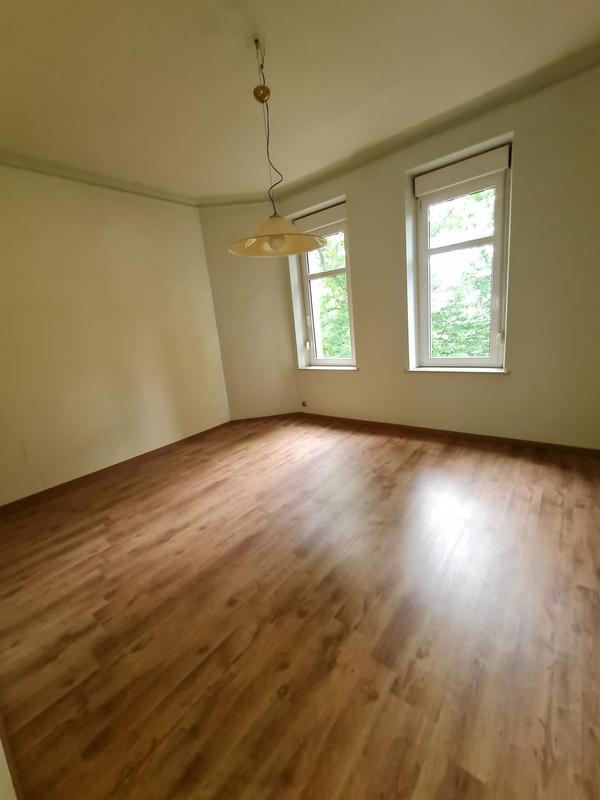 Maison - 250 m² - 11 pièces