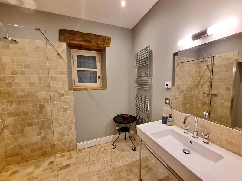 Maison - 295 m² - 10 pièces