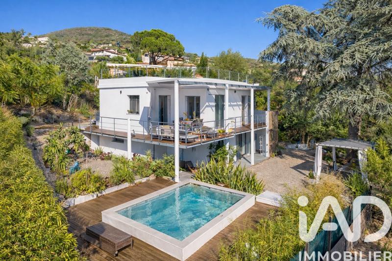 Maison de maîtres - 111 m² - 4 pièces