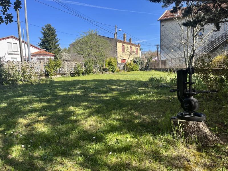 Maison - 200 m² - 7 pièces