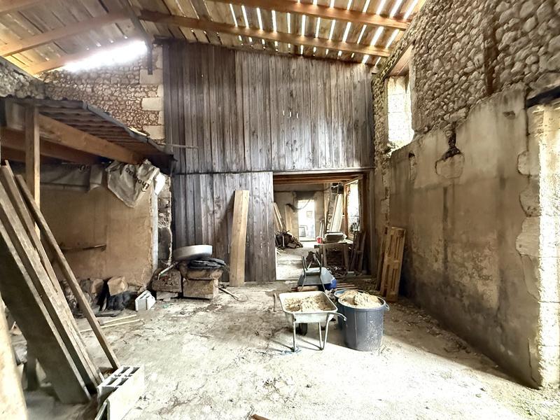 Maison - 217 m² - 6 pièces