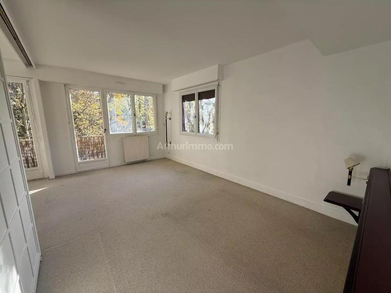 Appartement - 82 m² - 3 pièces