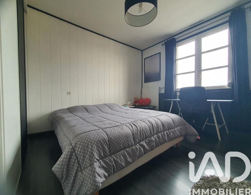 Maison - 220 m² - 8 pièces