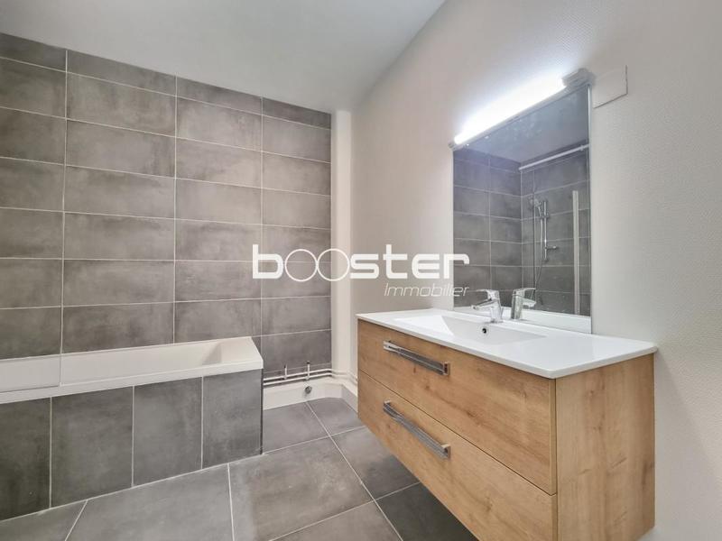 Appartement ancien - 74 m² - 4 pièces