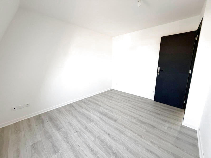 Maison - 76 m² - 5 pièces