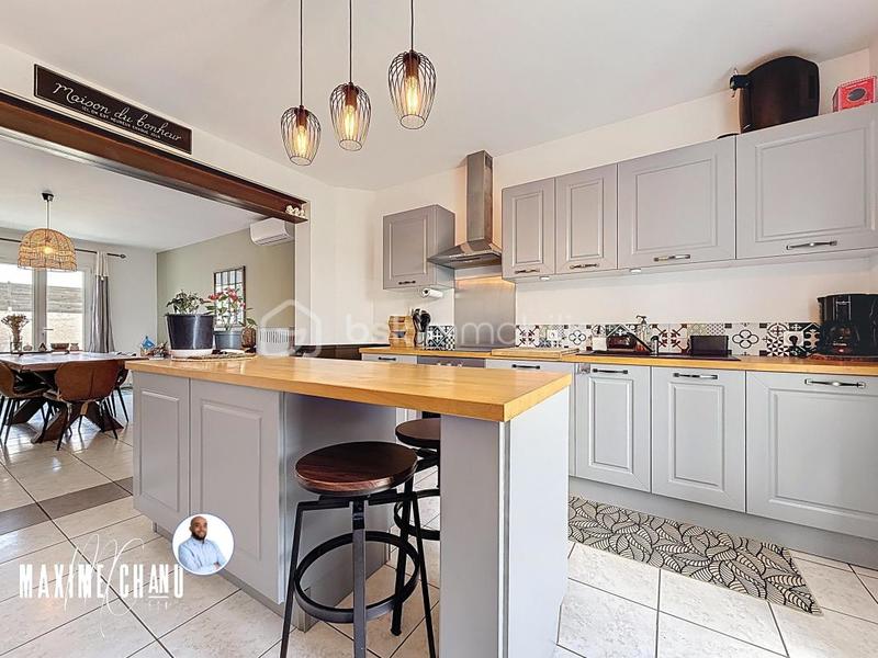 Maison - 144 m² - 5 pièces