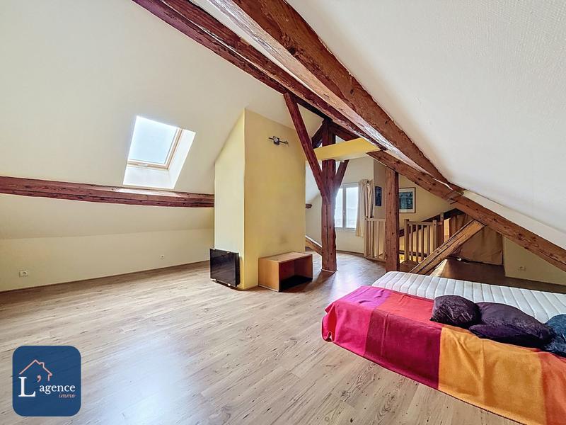 Appartement - 192 m² - 6 pièces