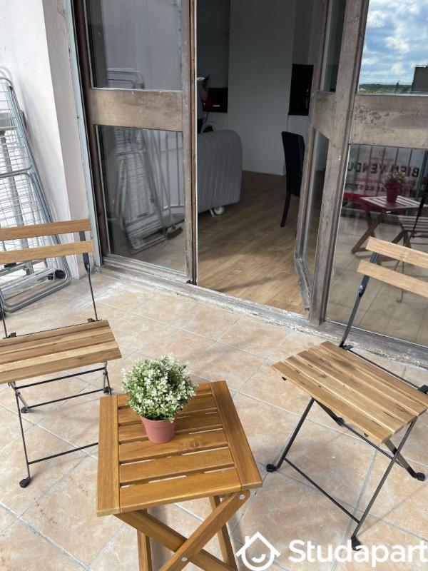 Chambre - 10 m² - 1 pièce