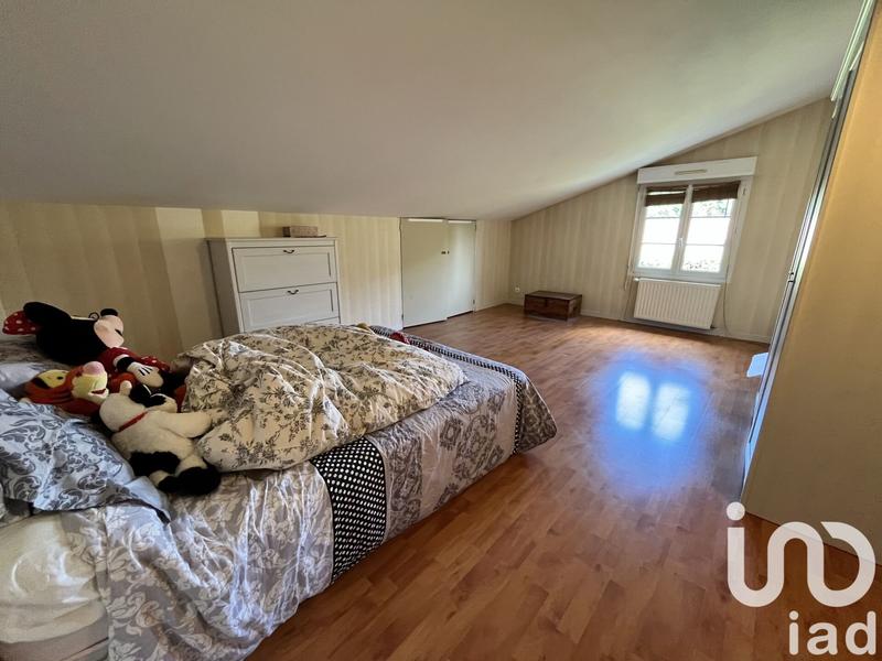 Maison - 215 m² - 7 pièces