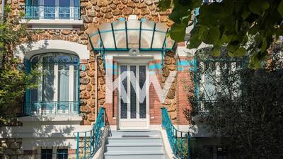 Maison - 139 m² - 7 pièces