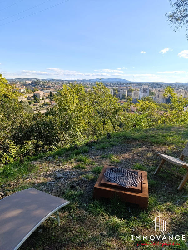 Maison - 98 m² - 4 pièces