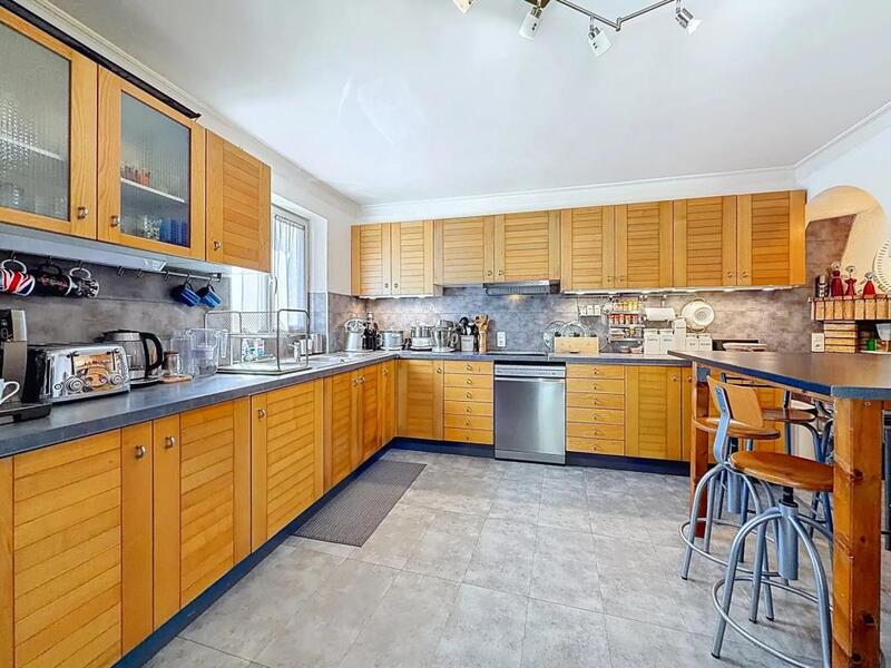 Maison - 160 m² - 5 pièces