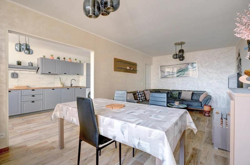 Appartement - 79 m² - 3 pièces