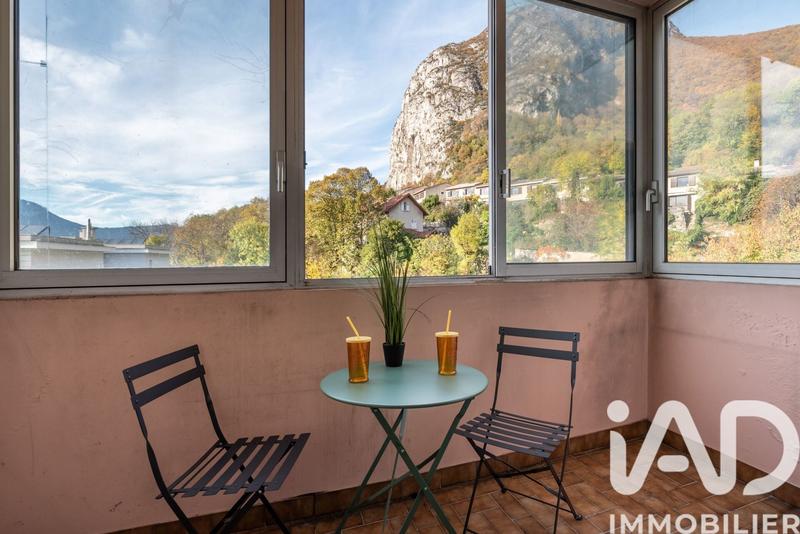 Appartement - 86 m² - 4 pièces